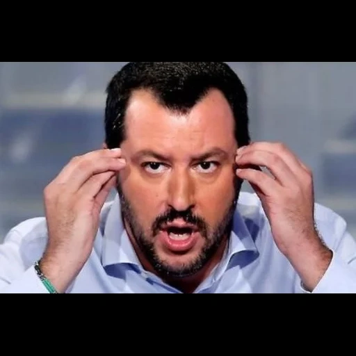 el hombre, salviní, matteo salvini, senato italiano, matteo salvini político italiano