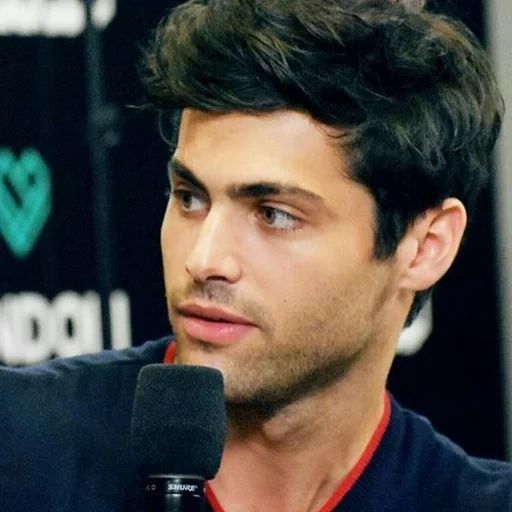 мужчина, мэттью даддарио, matthew daddario daily, мэттью даддарио папарацци, алек лайтвуд мэтт даддарио маг