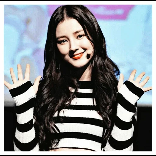 gadis, nancy momoland, gadis asia, momoland nancy deep liburan, momoland bboom bboom nancy