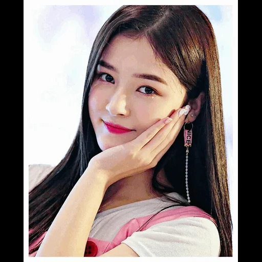 nancy momoland, la beauté de la jeune fille, nancy jewel mcdonie, belle asiatique fille, liz nancy jewel mcdonie doigt vers le bas