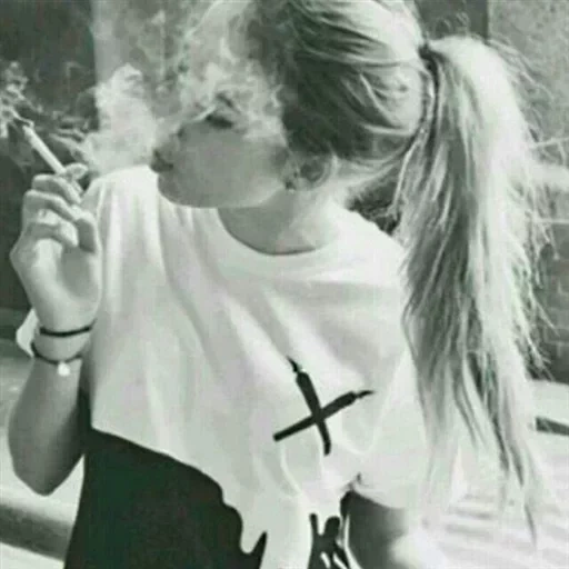 человек, девушка, девушка курит, курящая девушка, девушка сигаретой