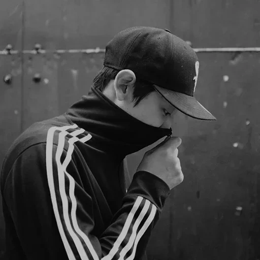 jeune homme, caméras, park chang yeol, canel adidas, téléphone avec caméra