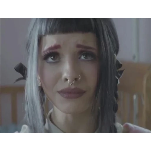 wanita muda, cengeng, nikolaenko, melanie martinez, melanie martinez cry baby