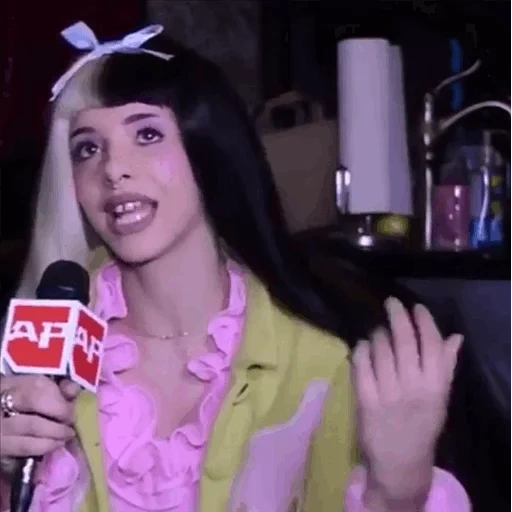 luna, la ragazza, cindy luna, kabueva jenna viktorovna, intervista a melanie martinez