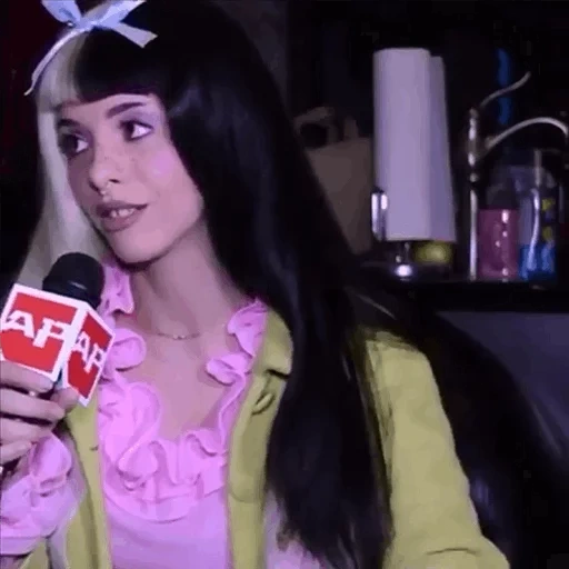 menina, katie perry, melanie martinez, entrevista com melanie martinez, i scream melanie martinez