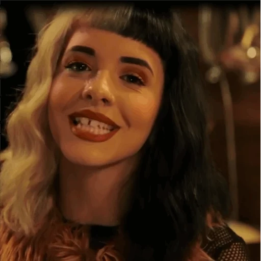 estético, lente de filme, melanie martinez, atriz famosa, christine ritter 27 casamento