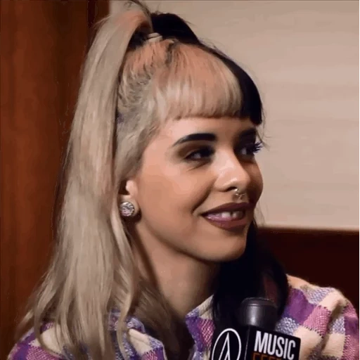 luna, cindy, melanie, cindy luna, entrevista com melanie martinez