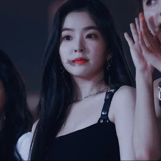 beludru merah, kan silgi, irene red velvet, gadis asia, kim ye rome merah beludru panas