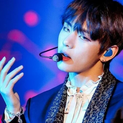 bts v, taehyung, kim ta hyun, taehyung bts, bts kim taehen