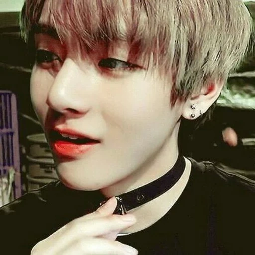 tai heng jin, kim tae-hyun, v taehyung, bts taehyung, kim taehen choker