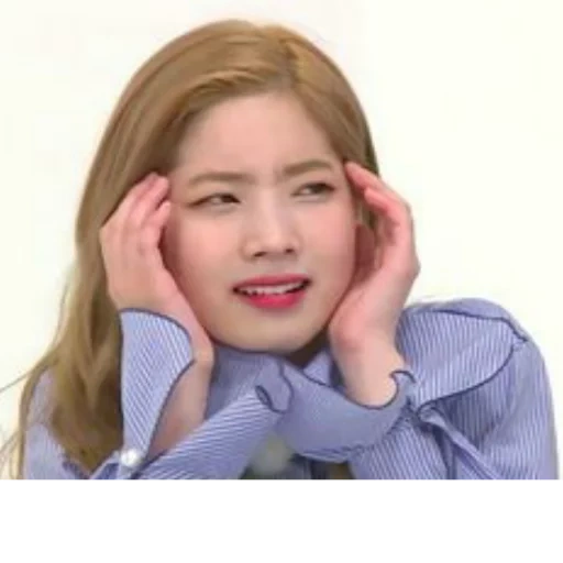 due volte, dahyun, san due volte, due volte nayeon, due volte dahyun