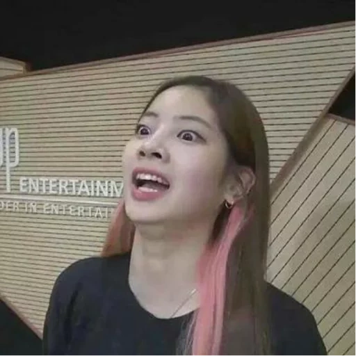 twice, orang asia, dahyun, twice dahyun, alis nairn twiss