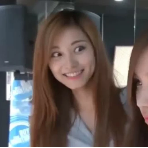 due volte, zhou zyuy, due volte tzuyu, due volte jihyo, due volte nayeon