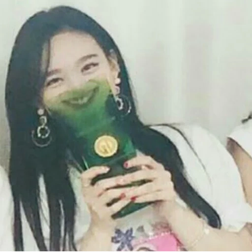 twice, twice nayeon, bts blackpink, jisoblack pink, kim jenny sprite