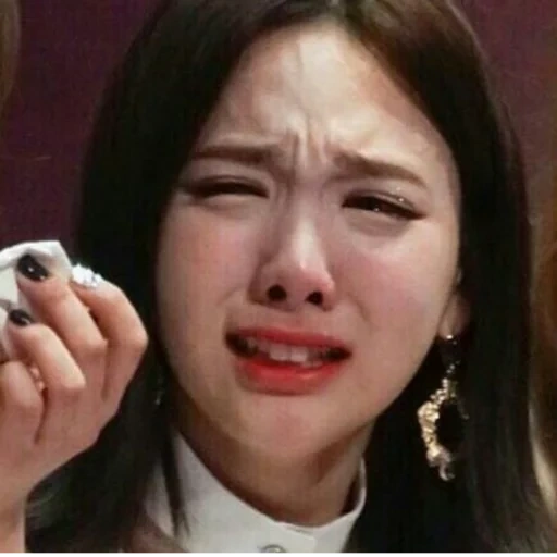 asiatico, una faccia in lacrime, attrici coreane, ragazze coreane, la ragazza è l'idolo che piange