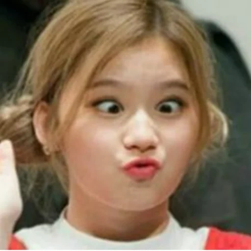 twice, petite fille, twice tt, twice enfance, sana tweet memes