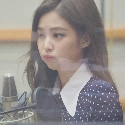 ким джису, дженни ким, blackpink jennie, азиатские девушки, дженни ким kbs cool fm