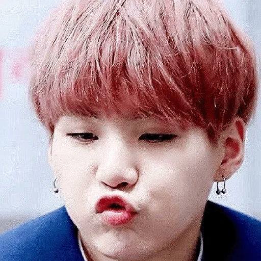 suga, bts suga, shu más bts, sensible a la base, bts yun ji labios