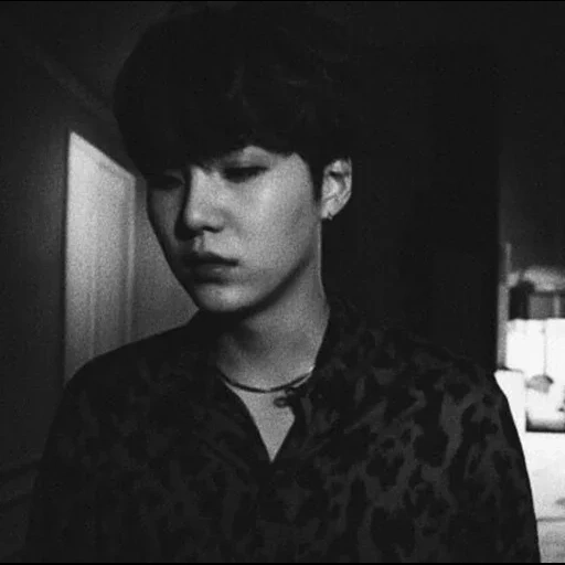 suga, юнги bts, bts yoongi, софья миллс, хосок 2021 эстетика