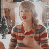 gifer, taylor, girl, taylor is sweater