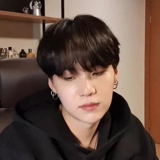 yoongi, девушка, yoongi bts, чон чонгук