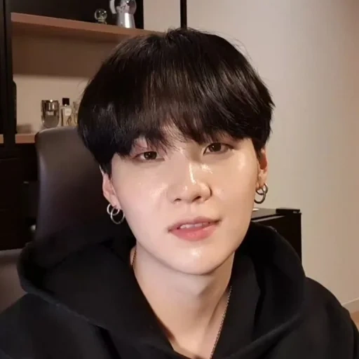 yongi, grupo juvenil à prova de balas shuga, grupo juvenil à prova de balas, yoongi bts, min youngi