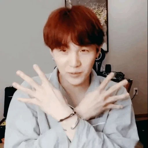 шуга, yoongi, bts yoongi, юнги vlive, bangtan boys