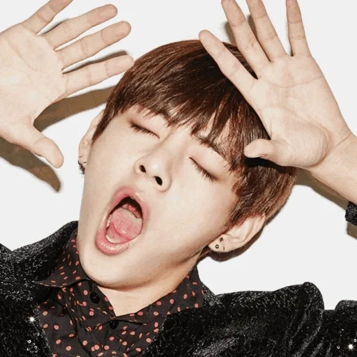 tai heng, bts yawns, zheng zhongguo, kim tae-hyun, bangtan boys