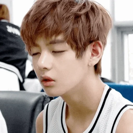 taehyung, tai hang bts, kim tae-hyun, taehyung bts, kim tae-hyung is sleepy