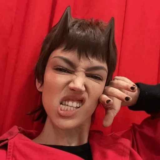 diana, menino, ronaldo, ursula cobello, série de casa de papel tóquio