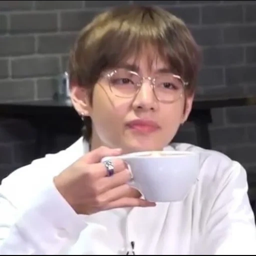 kim ta hyun, taehyung bts, bangtan boys, taehyun drinks tea, bcts taehen memes