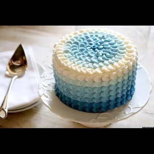 декор торта кремом, торт кремовый голубой, украшение торта кремом, оригинальное украшение торта кремом, украшение торта разноцветным кремом
