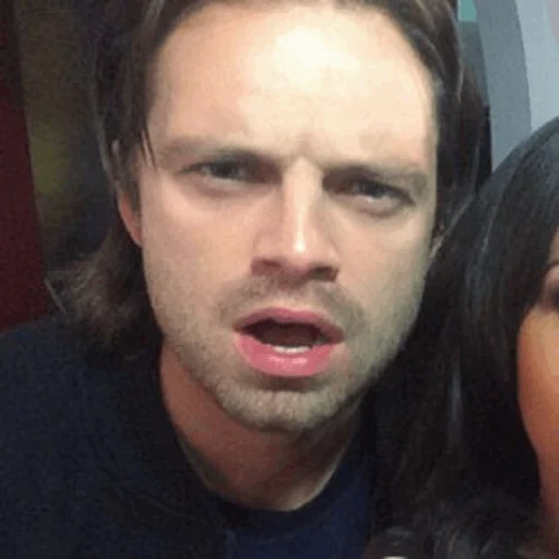 sebastian stan, sebastian stan, sebastian stan, sebastian stan selfi, interview de sebastian stan