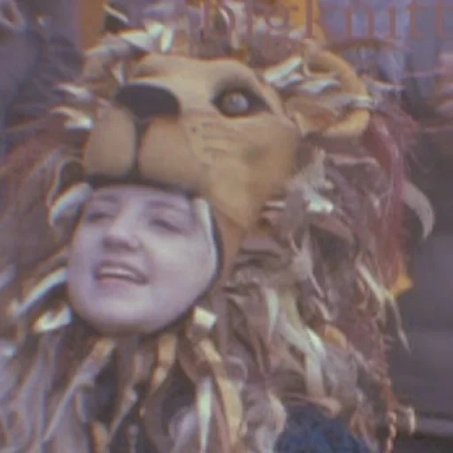 психиатр, эванна линч, лавгуд, полумна лавгуд в костюме льва, полумны лавгуд