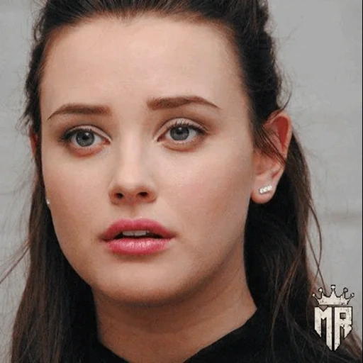 giovane donna, bel viso, katherine langford, autografo katherine langford, katherine langford senza trucco