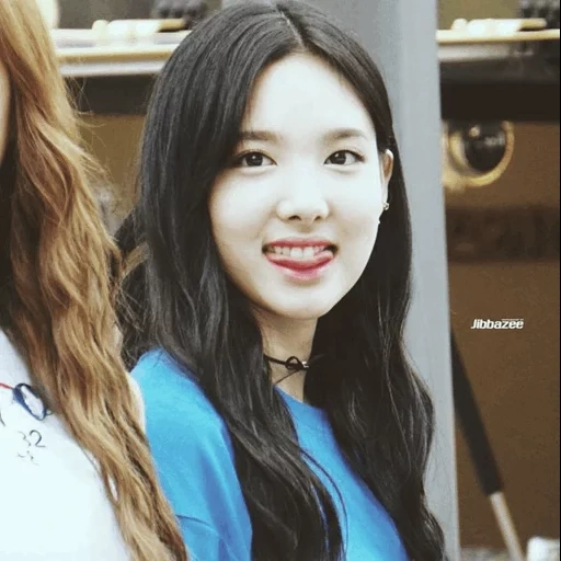 they are naun, twice twins, twice nayeon, asian girls, beautiful asian girls