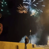 un saluto, uomini, i fuochi d'artificio, saluto per il nuovo anno, saluto vologda capodanno