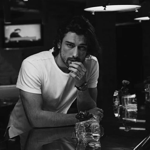 alp navruz, alp navruz, handsome guy, turkish actors, handsome men