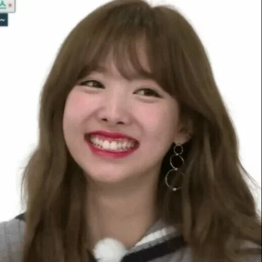 twice, eles contrataram, im nayeon, pó preto, twice nayeon