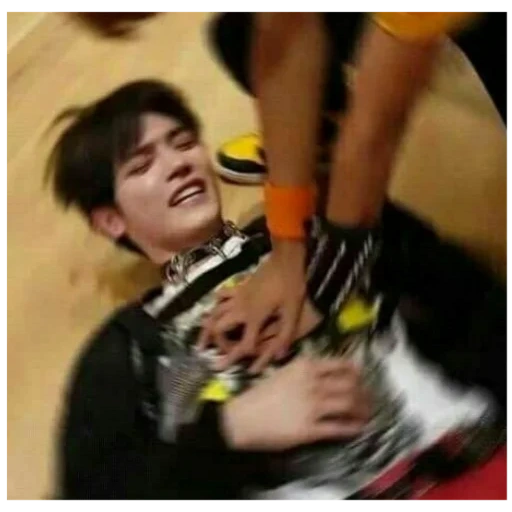 taean, nct 127, taeyong nct, anak laki laki bangtan, meme nct dengan kuku dan terikat