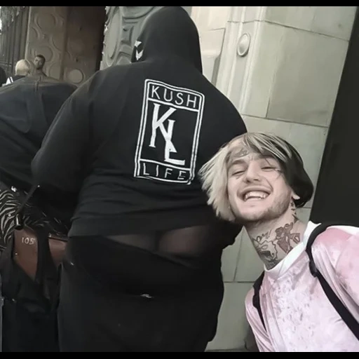 lil pip, lil peep, lil peep hellboy, la niña es lil pipa, llorar bebé lil peep