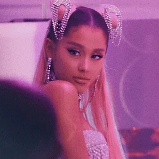 ariana, arianna, ariana grande, penyanyi ariane grande, 7 rings ariana grande