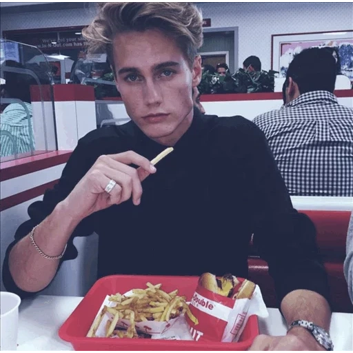 canada, neels visser, enfance de niels, le garçon est beau, fortune blue smith