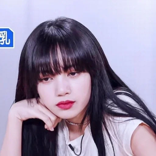 jeune femme, rose noir, lisa blackpink, lisa blackpink 2020, lisa blackpink lalisa