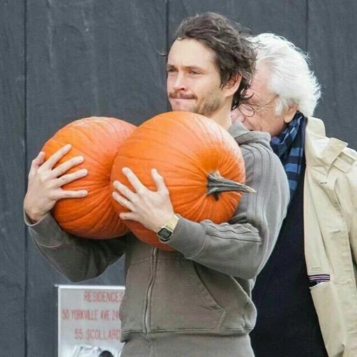 hugh dansi, frame from the movie, pumpkin, hugh dansi hannibal, hugh dansi with pumpkin