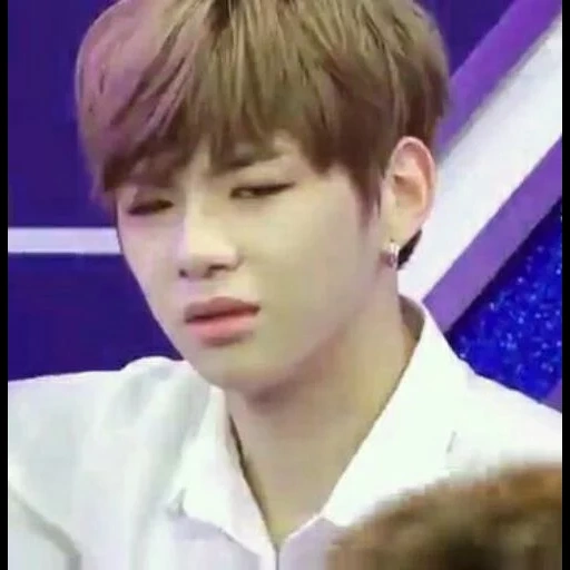 сатана, бтс дыму, виверс бтс, kang daniel, джихун wanna one чимин