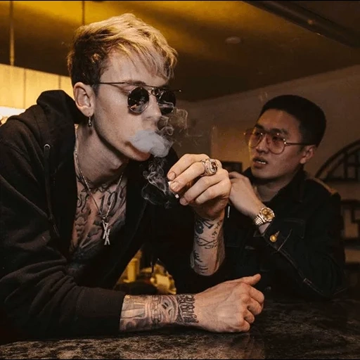 die insel, nikki sicks, maschine gun kelly, virgin islands, jesse rutherford 2020