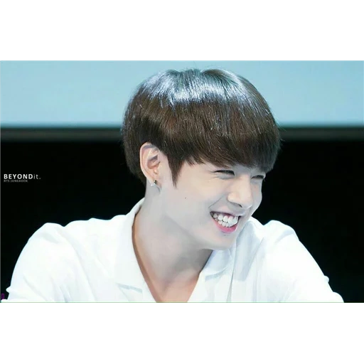 jungkook bts, jung jungkook, bts jungkook, smile jungkook, bts jungkook 2014 sonrisas