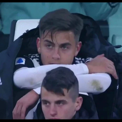 anak muda, dybala, orang, paulo dybala, latihan rambut dybala