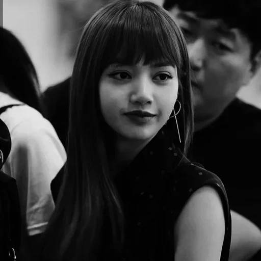 la lisa, polvere nera, volpe blackpink, lisa black powder, blackpink lalisa